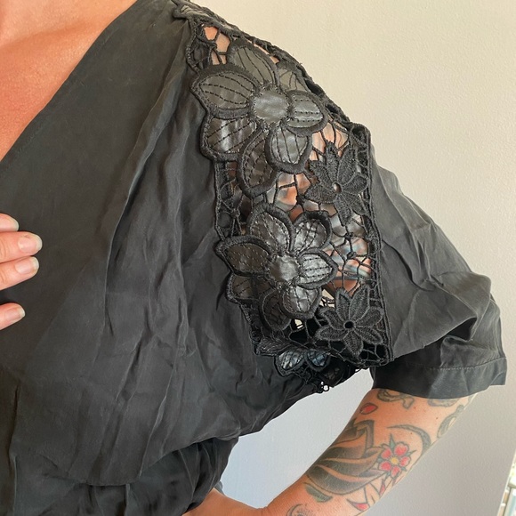 Manning Cartell 💯 Silk shift dress - Picture 5 of 8